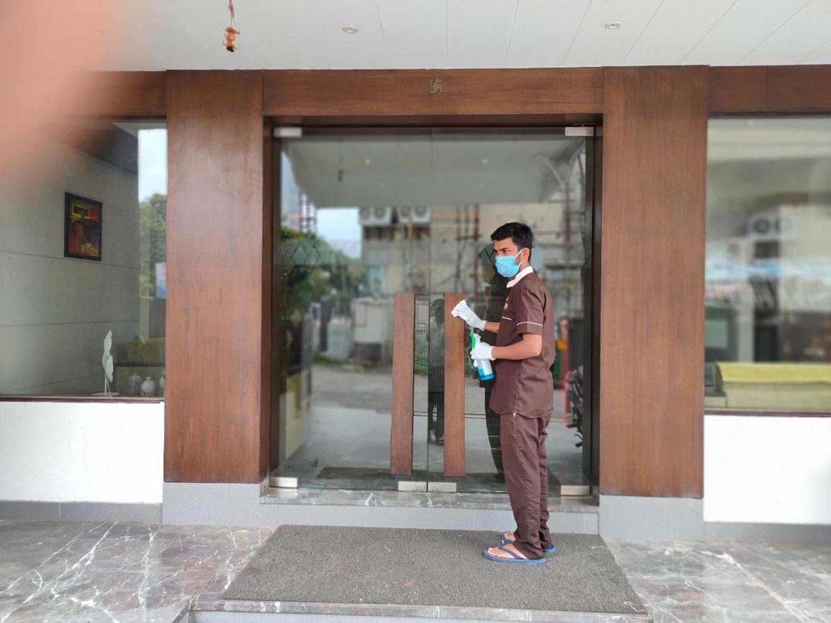 Hotel Skylight Vadodara Exterior foto
