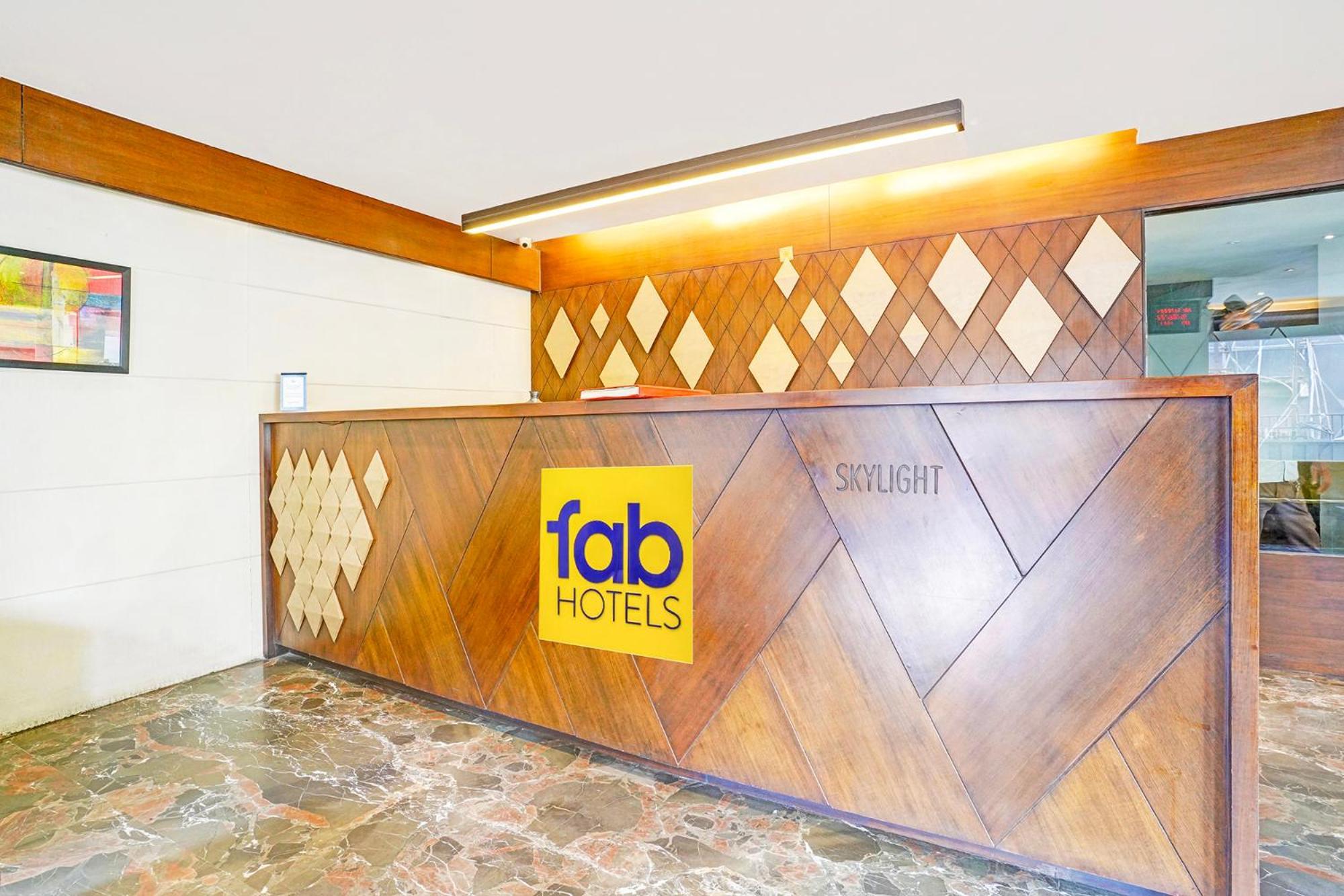Hotel Skylight Vadodara Exterior foto