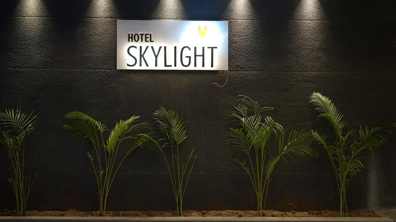 Hotel Skylight Vadodara Exterior foto