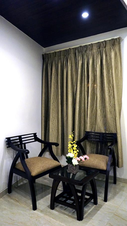 Hotel Skylight Vadodara Exterior foto
